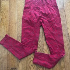 Amazon NWOT athletic Ruched butt leggings